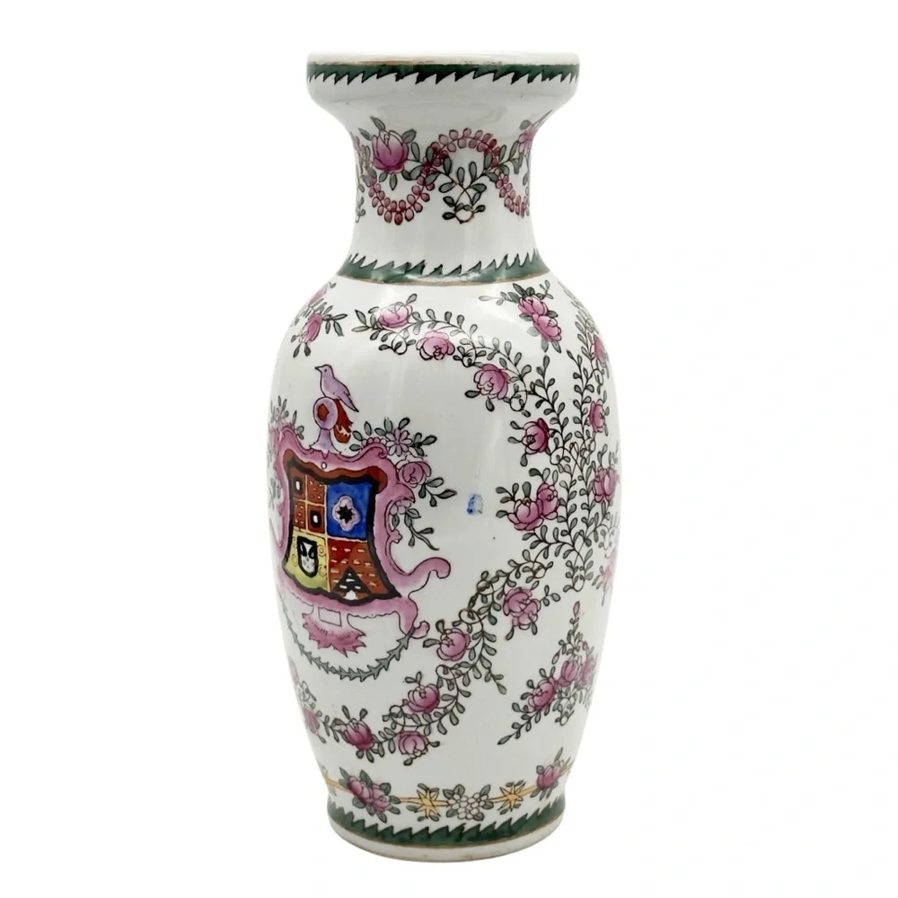 Vintage Armorial Family Crest Vase Chinese Porcelain European Market Export Ware - Picture 7 of 11